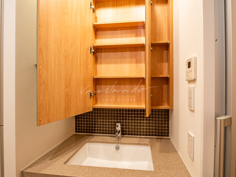 1425 40C 1R 41.23-180475